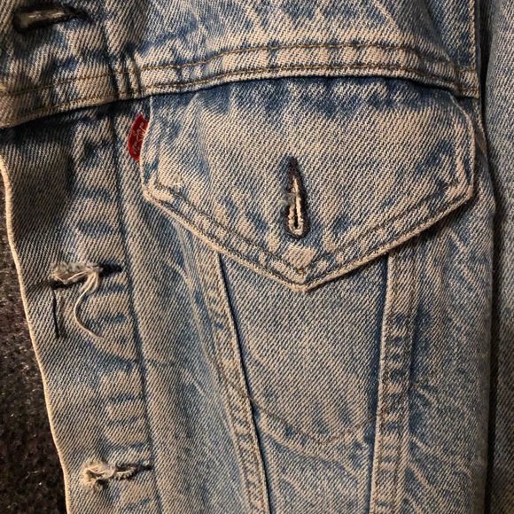 Vintage Levi’s Lined Jean Jacket - Picture 3 of 3